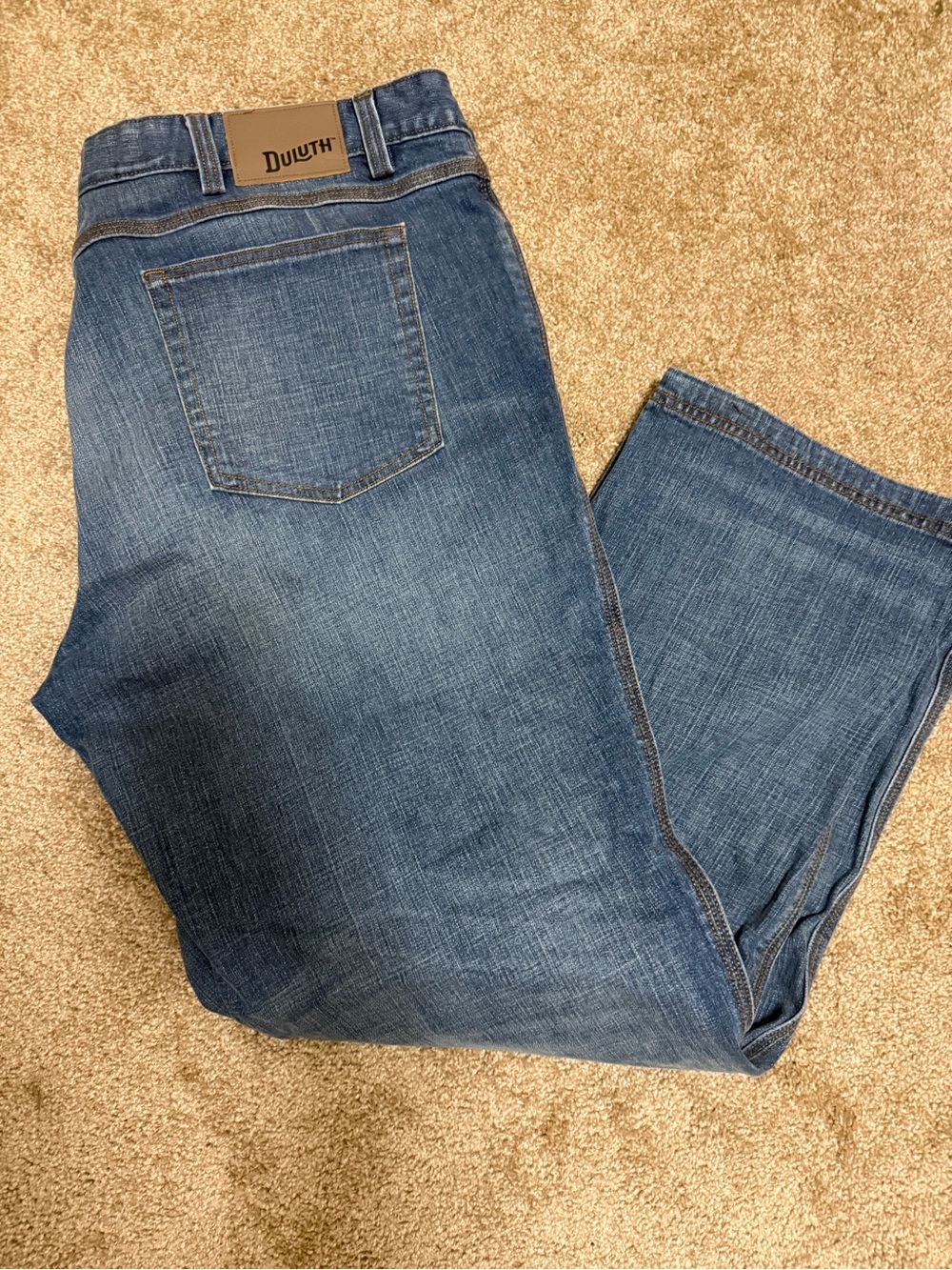 Duluth Trading Co Men’s Medium Blue Relaxed Jeans